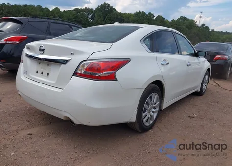 2015 Nissan Altima 2.5 S from USA, damaged, VIN 1N4AL3AP2FC176022